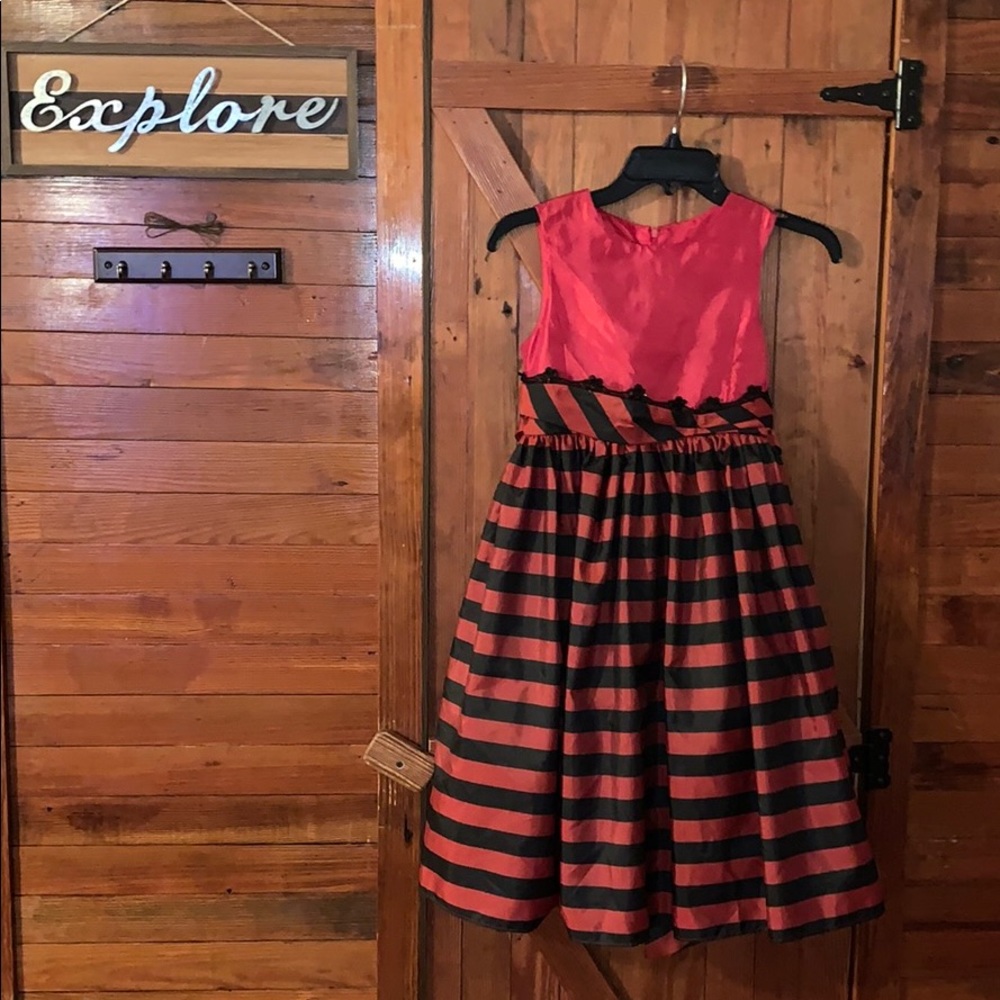 Girls Holiday dress. Size 10 by Dorissa